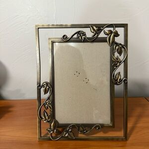 The Weston Gallery Heavy Brass Metal‎ Frame Floral Vines Ivy 4.5x6.5